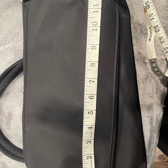 Kate Spade Black Shoulder Tote Bag w/ lots of pockets - great used condition! - Picture 10 of 10